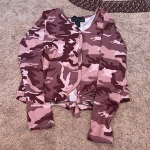 camo tie button up shirt size medium